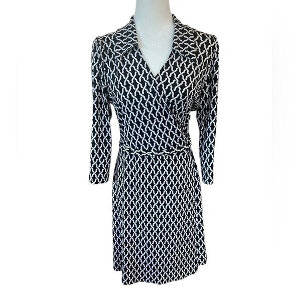 Laundry by Shelli‎ Segal Geometric Black and White Wrap Dress- Medium - Picture 1 of 8